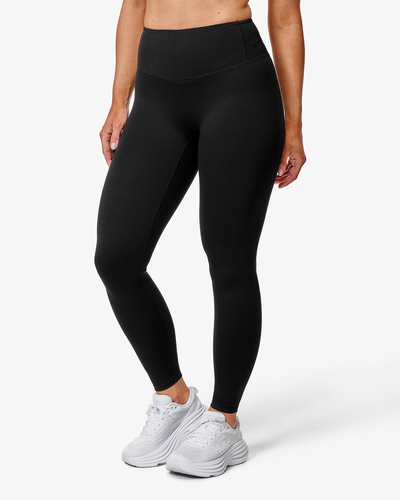 Essence Eda Leggings, Black, From The Side.