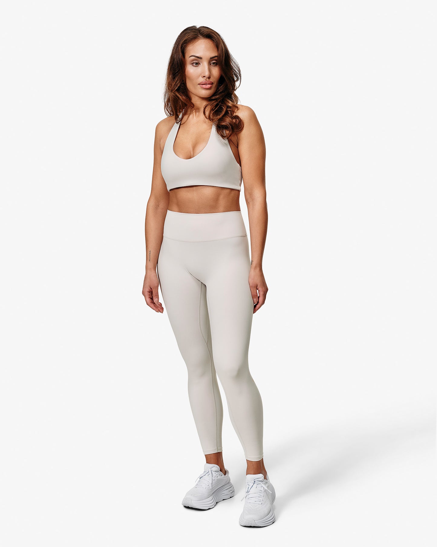 Essence Sia Sports Bra, White, Full Set.